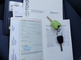 Toyota Aygo 1.0i-Всичко платено+ 4бр.лети джанти с летни гуми!, снимка 17