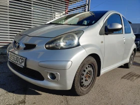 Toyota Aygo 1.0i-Всичко платено+ 4бр.лети джанти с летни гуми!, снимка 1