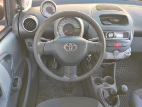 Toyota Aygo 1.0i-Всичко платено+ 4бр.лети джанти с летни гуми!, снимка 11