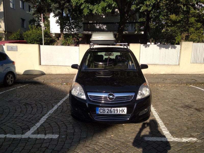 Opel Zafira, снимка 2 - Автомобили и джипове - 46180816