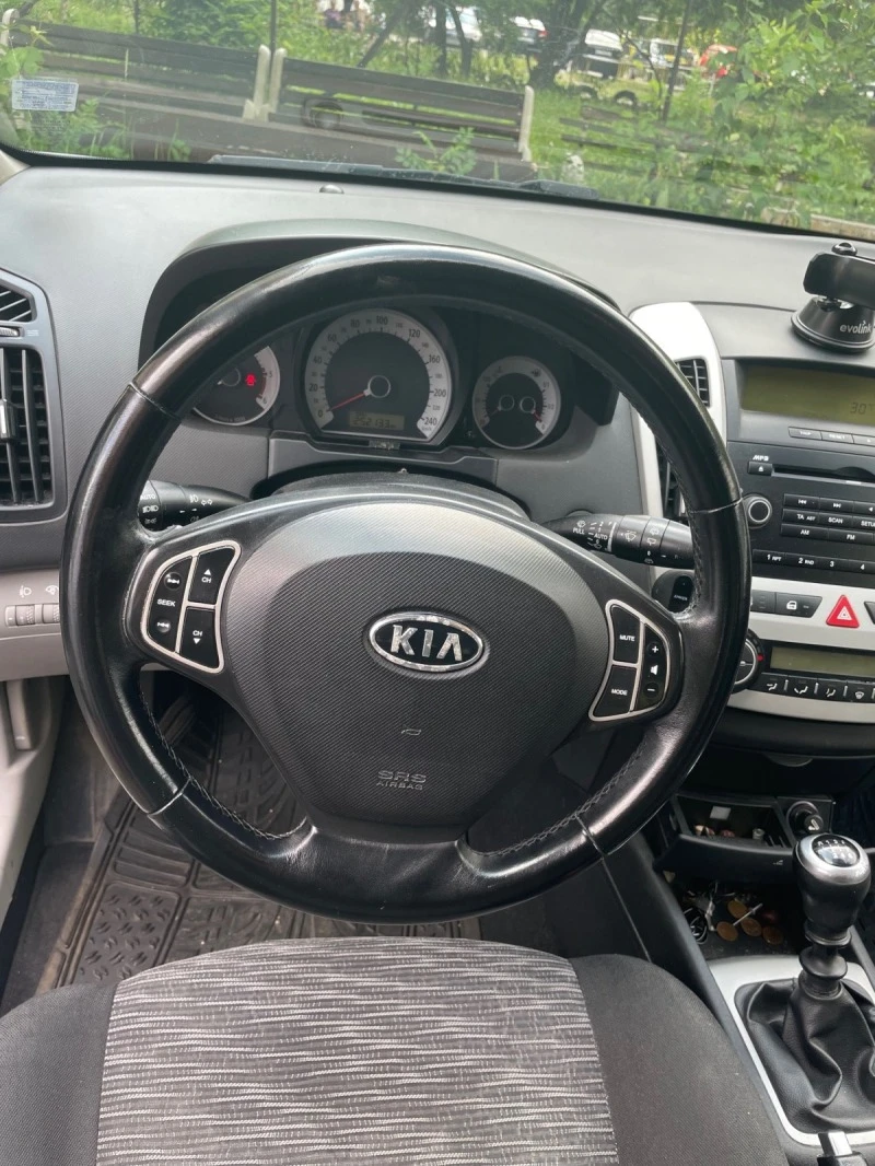 Kia Ceed 2.0 CRDi, снимка 8 - Автомобили и джипове - 46966478