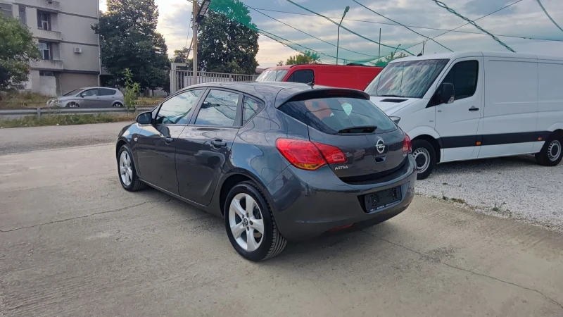 Opel Astra 1.7cdti, снимка 7 - Автомобили и джипове - 47227087