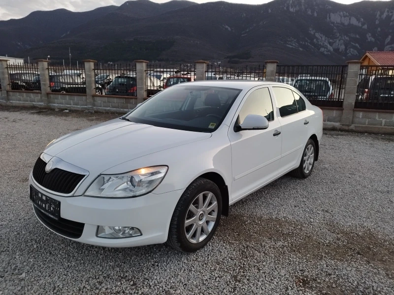 Skoda Octavia 1.4 i, снимка 1 - Автомобили и джипове - 47654669