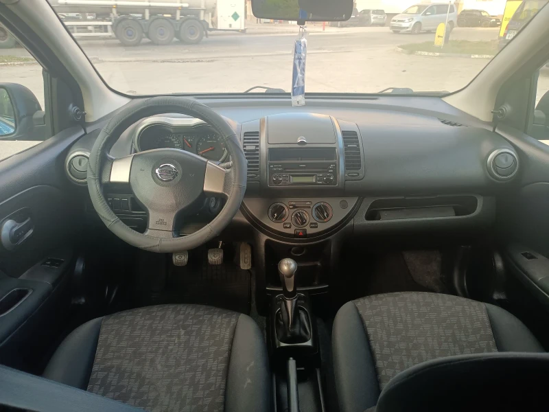 Nissan Note 1.4, снимка 12 - Автомобили и джипове - 47793399