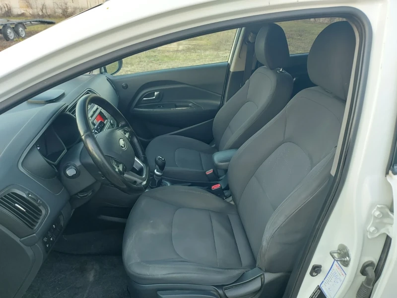 Kia Rio 1.4 CRDI, снимка 9 - Автомобили и джипове - 48797926