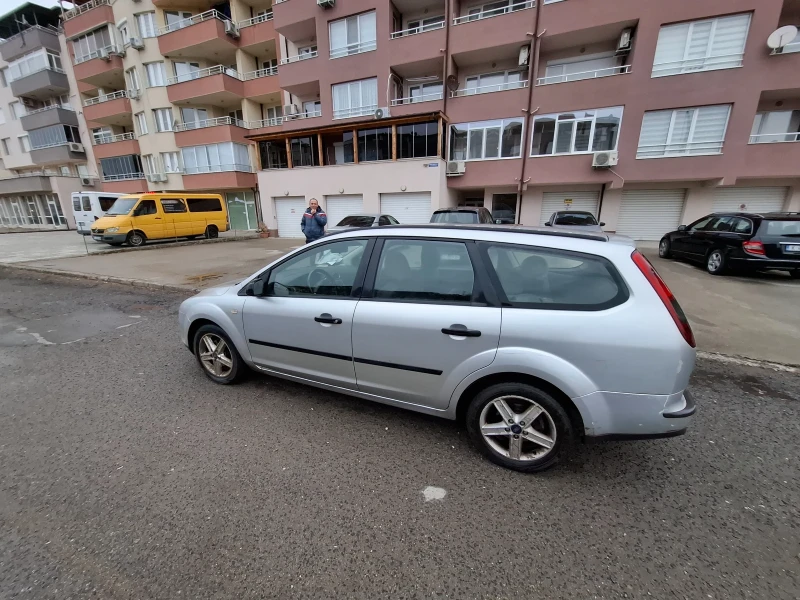 Ford Focus 1.6, снимка 2 - Автомобили и джипове - 49164132