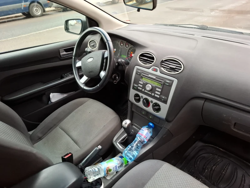 Ford Focus 1.6, снимка 8 - Автомобили и джипове - 49164132