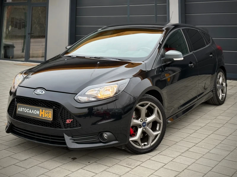 Ford Focus 2.0ST * RECARO* NAVI* , снимка 1 - Автомобили и джипове - 49318024