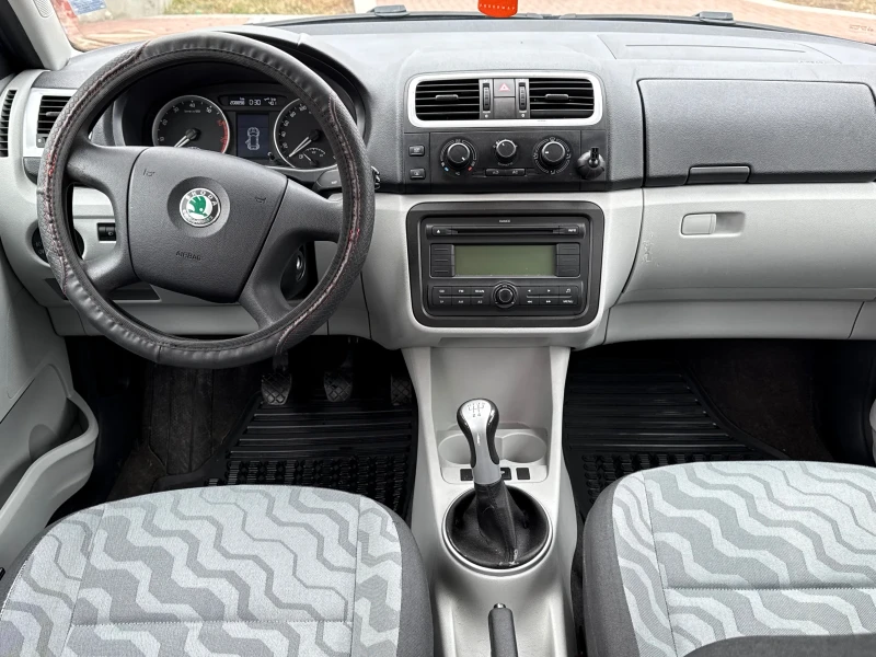 Skoda Roomster 1.2 ПЕРФЕКТЕН ФЕЙСЛИФТ, снимка 9 - Автомобили и джипове - 49524241