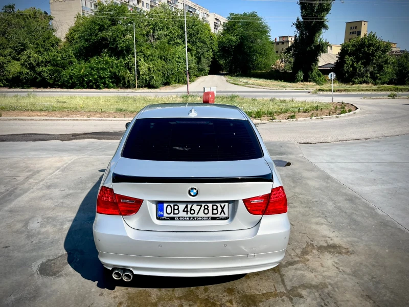 BMW 330 FACELIFT, снимка 7 - Автомобили и джипове - 52533968