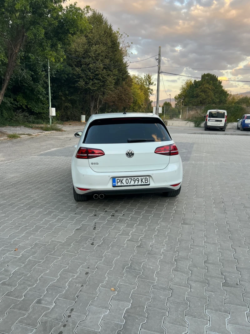 VW Golf, снимка 4 - Автомобили и джипове - 51973507