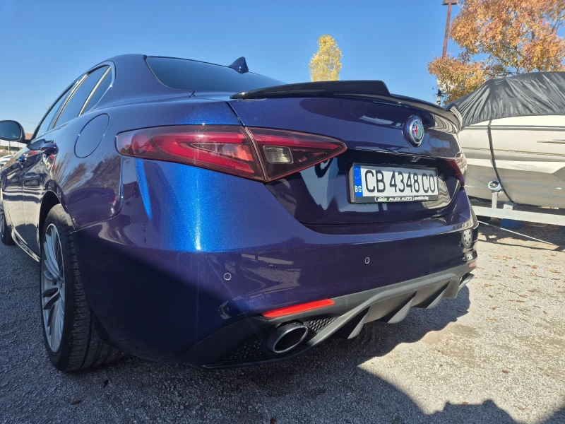 Alfa Romeo Giulia 2.2-JTD/180кс, снимка 15 - Автомобили и джипове - 52258400