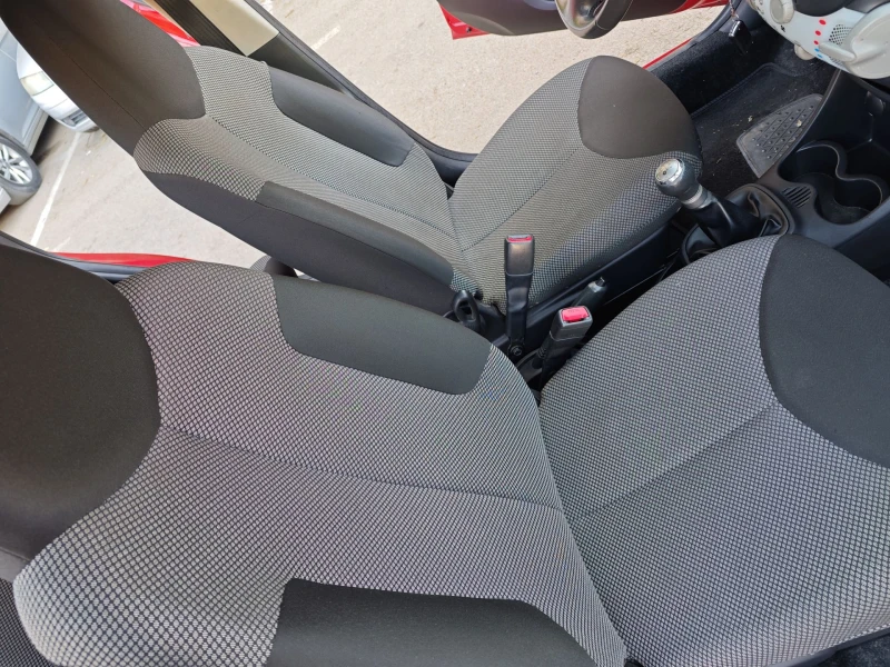 Toyota Aygo, снимка 7 - Автомобили и джипове - 52261422