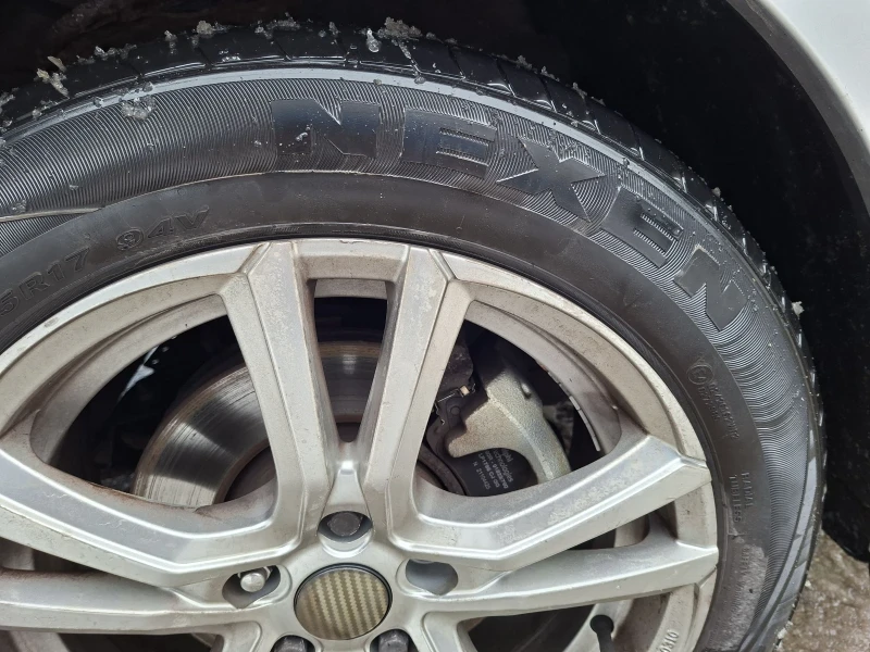 Toyota Avensis ДесенВолан, снимка 13 - Автомобили и джипове - 53517386