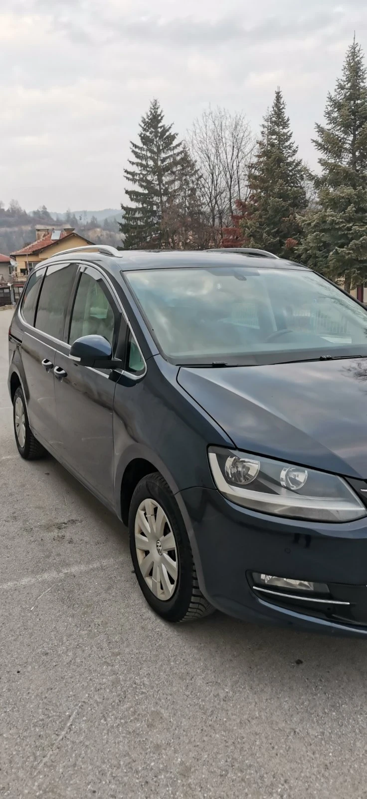 VW Sharan TDI Highline, снимка 2 - Автомобили и джипове - 49349607