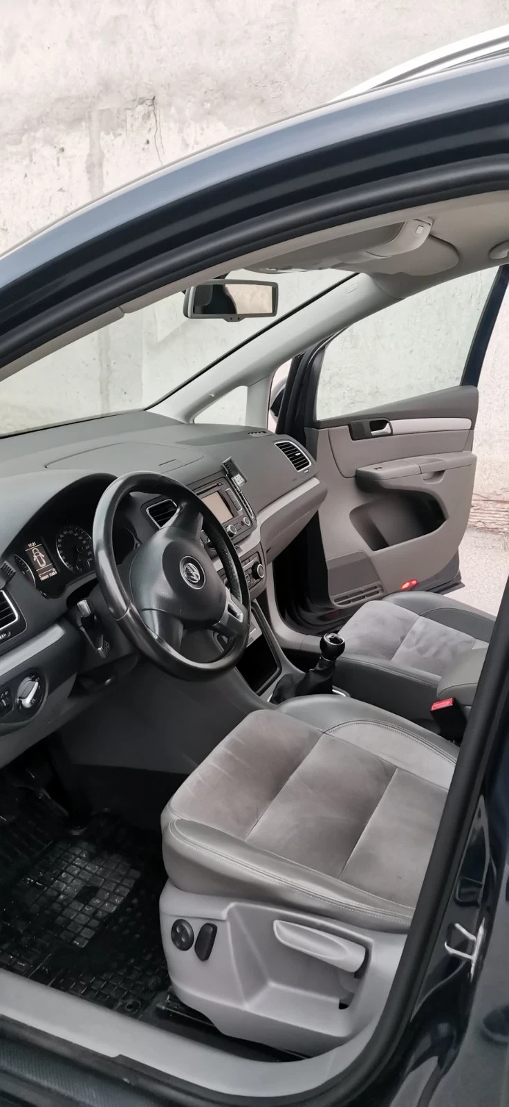 VW Sharan TDI Highline, снимка 7 - Автомобили и джипове - 49349607