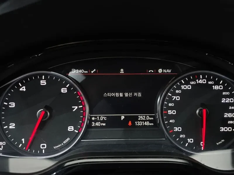 Audi A8 3.0 TFSI Quattro, снимка 8 - Автомобили и джипове - 54189218