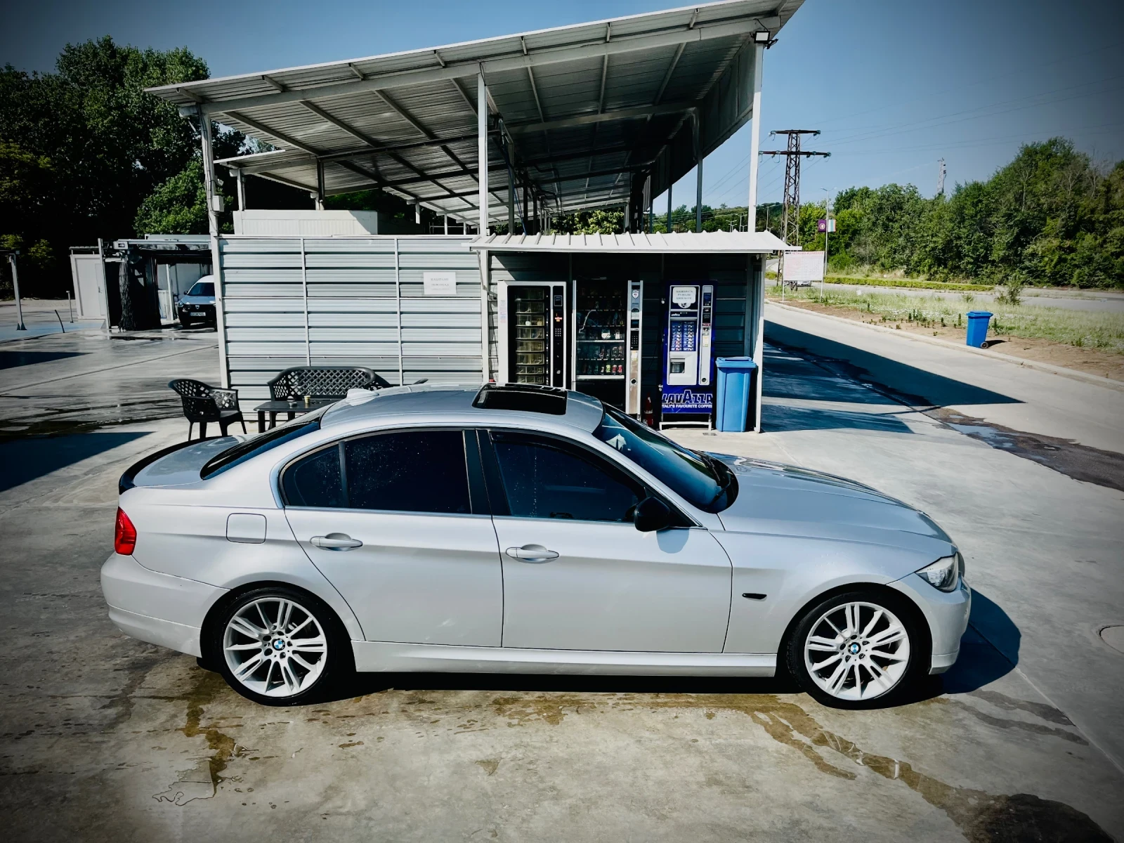 BMW 330 FACELIFT, снимка 1