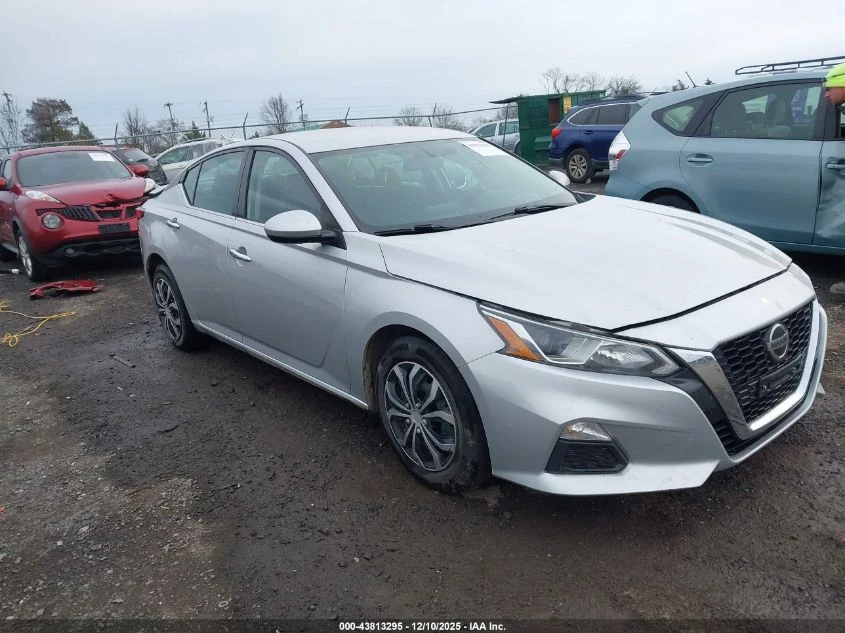 Nissan Altima 2.5L I-4 DI, DOHC, VVT, 188HP Front Wheel Drive, снимка 1