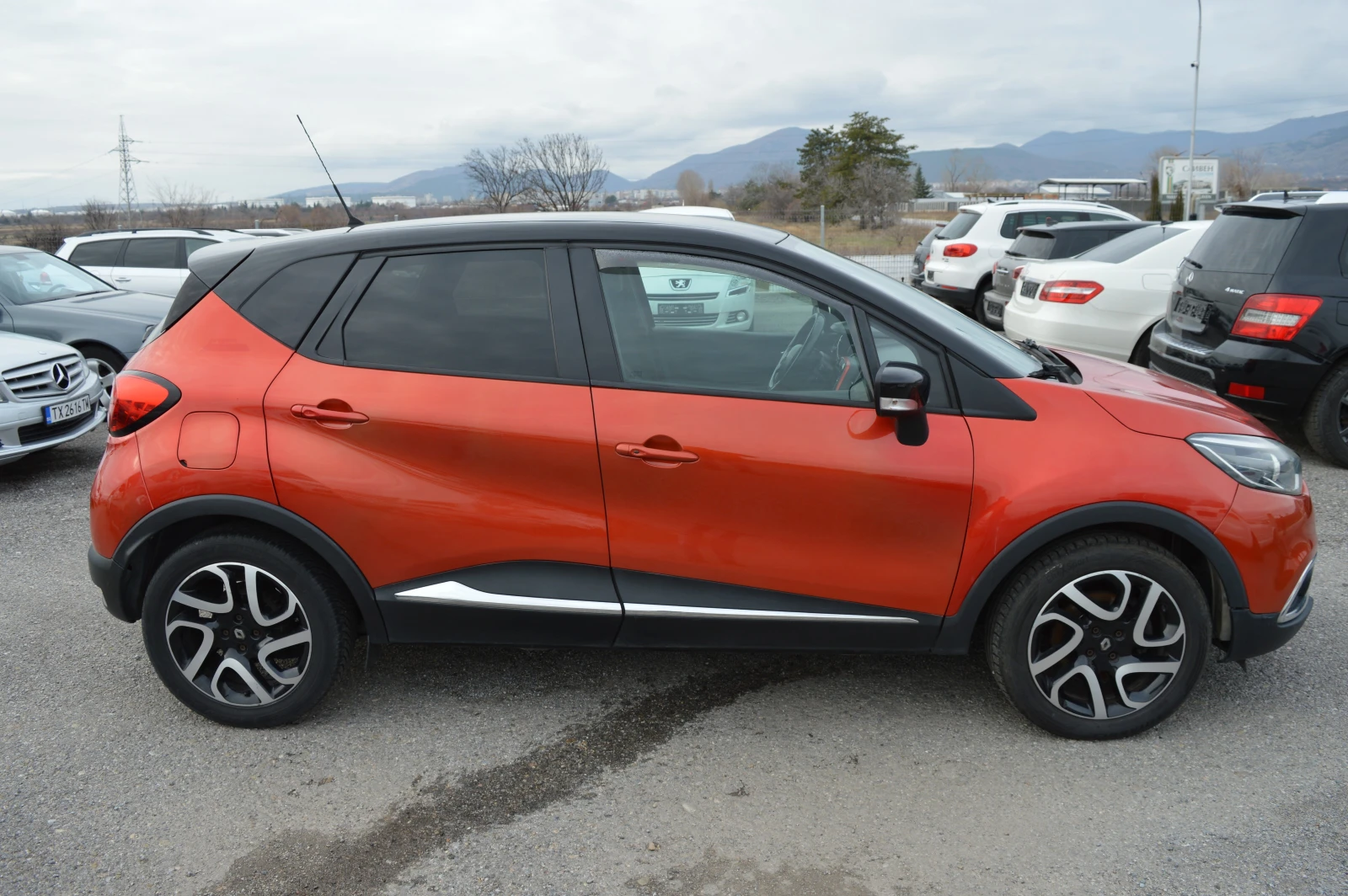 Renault Captur 1.5dci-FULL EKSTRI-AVTOMAT - изображение 4