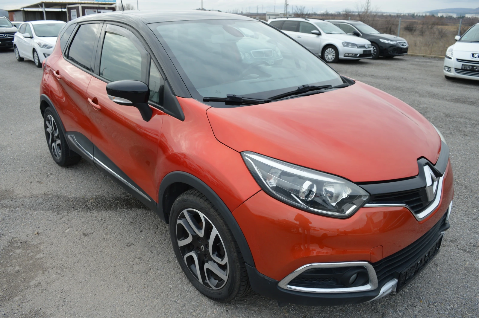 Renault Captur 1.5dci-FULL EKSTRI-AVTOMAT - изображение 3