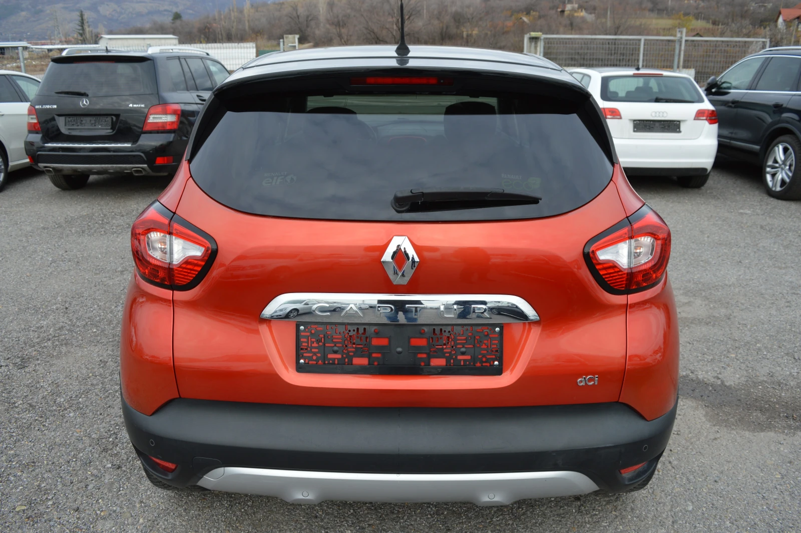 Renault Captur 1.5dci-FULL EKSTRI-AVTOMAT - изображение 6