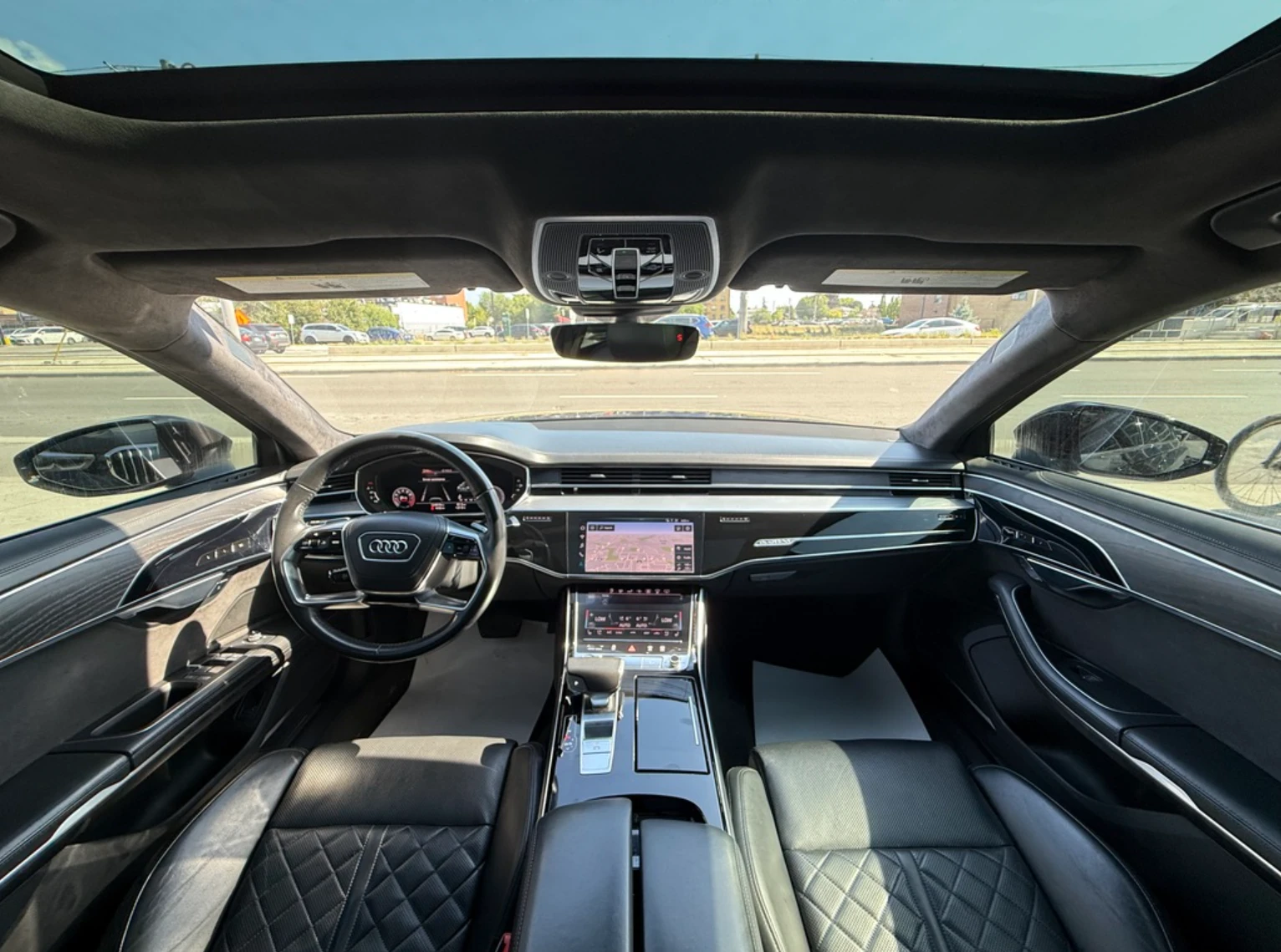 Audi A8 2019 Audi A8 LWB EXECUTIVE - изображение 8