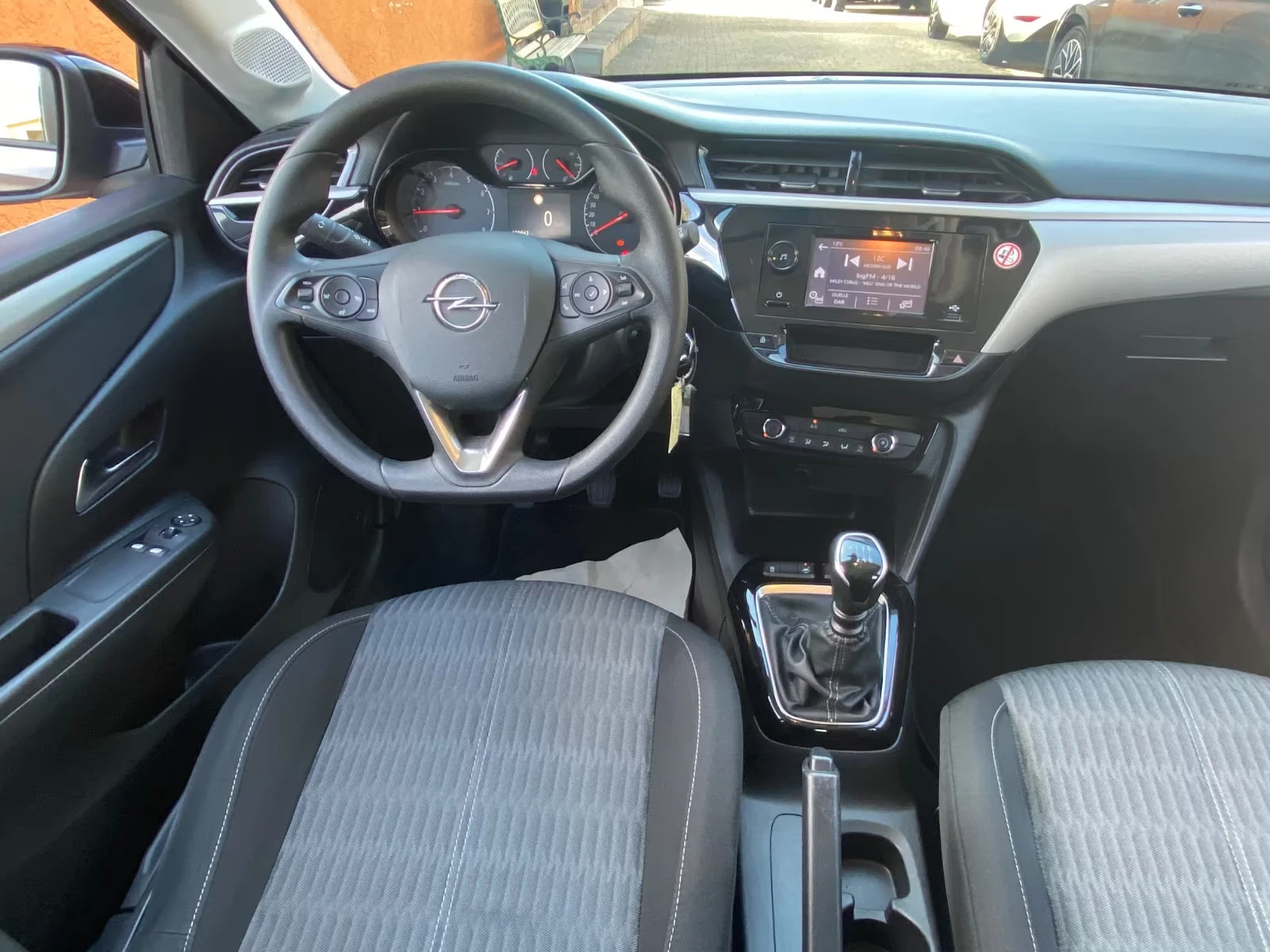 Opel Combo F-EDITION/102HP/TSR/Bluetooth/NAVI/LED/729v - изображение 9