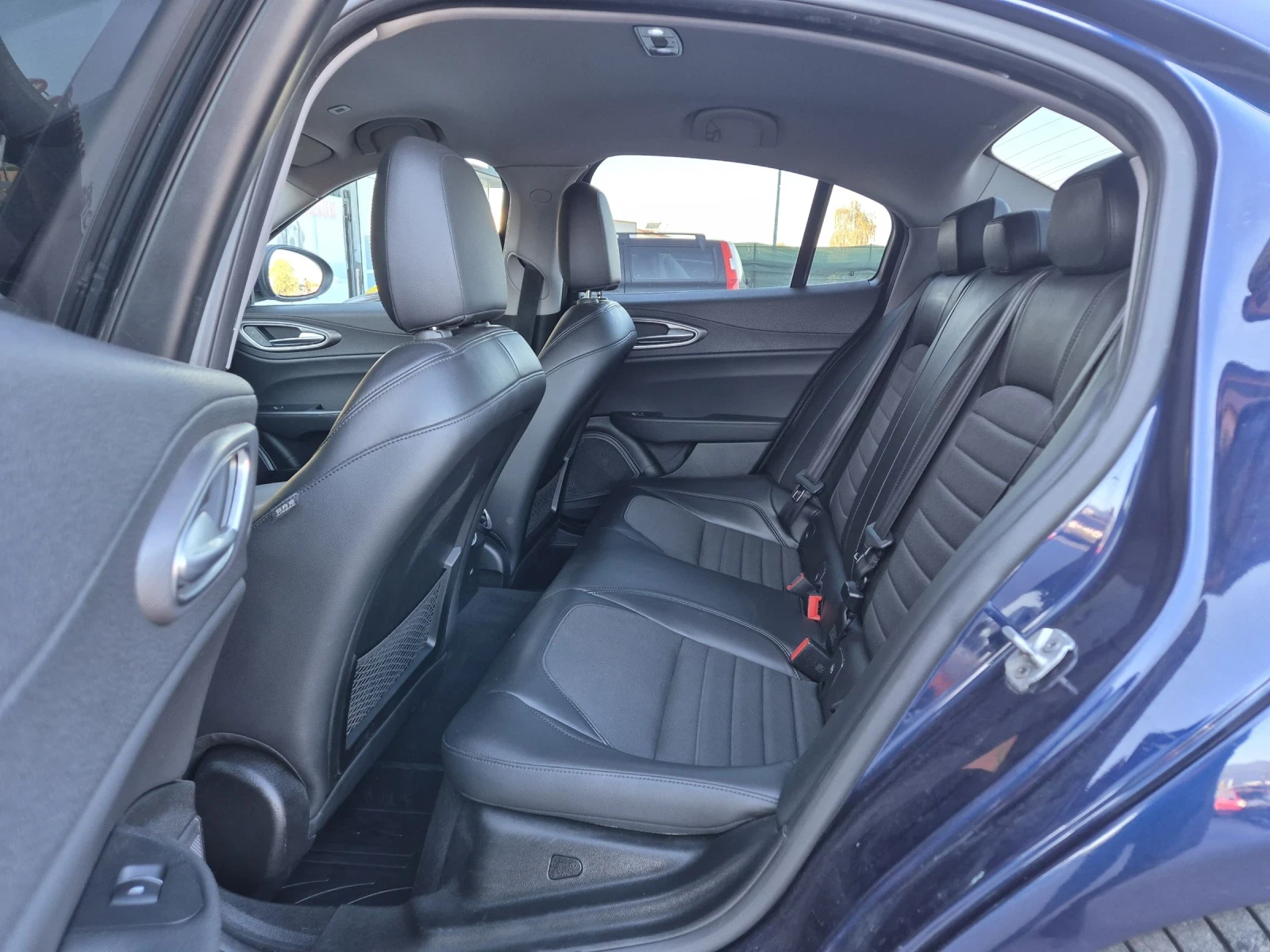 Alfa Romeo Giulia 2.2-JTD/180 | Mobile.bg   11