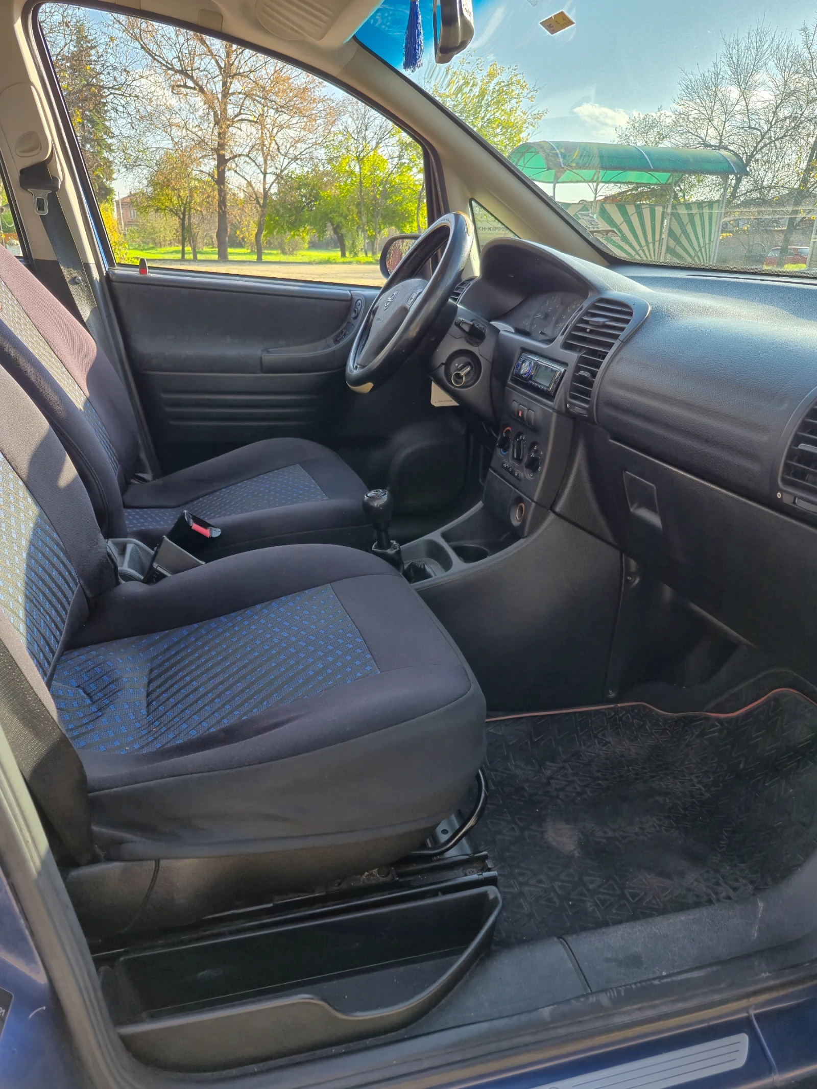 Opel Zafira 2.0 Dti 101  | Mobile.bg   13