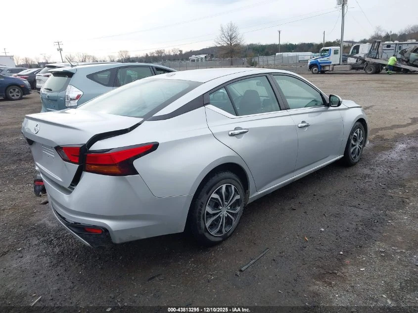 Nissan Altima 2.5L I-4 DI, DOHC, VVT, 188HP Front Wheel Drive | Mobile.bg � ����������� 9
