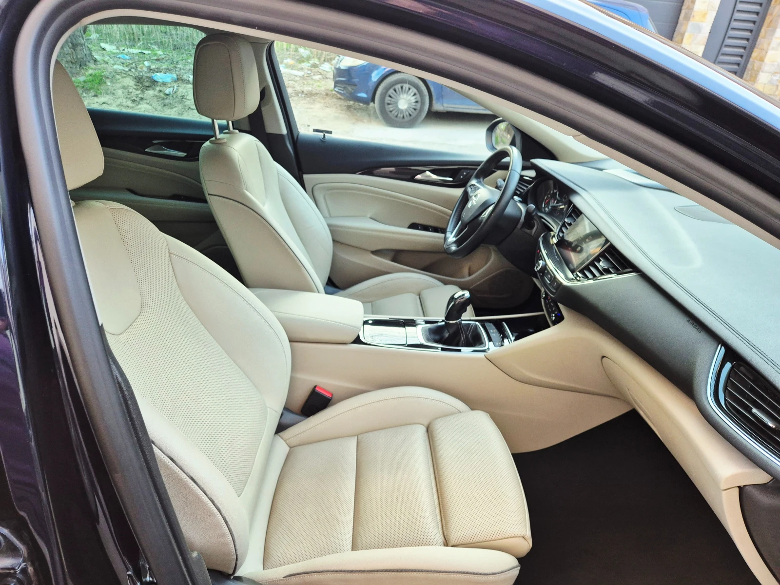 Opel Insignia 2.0d-EXECUTIVE-LUX-нави-кожа-6скорости, снимка 10 - Автомобили и джипове - 53818986