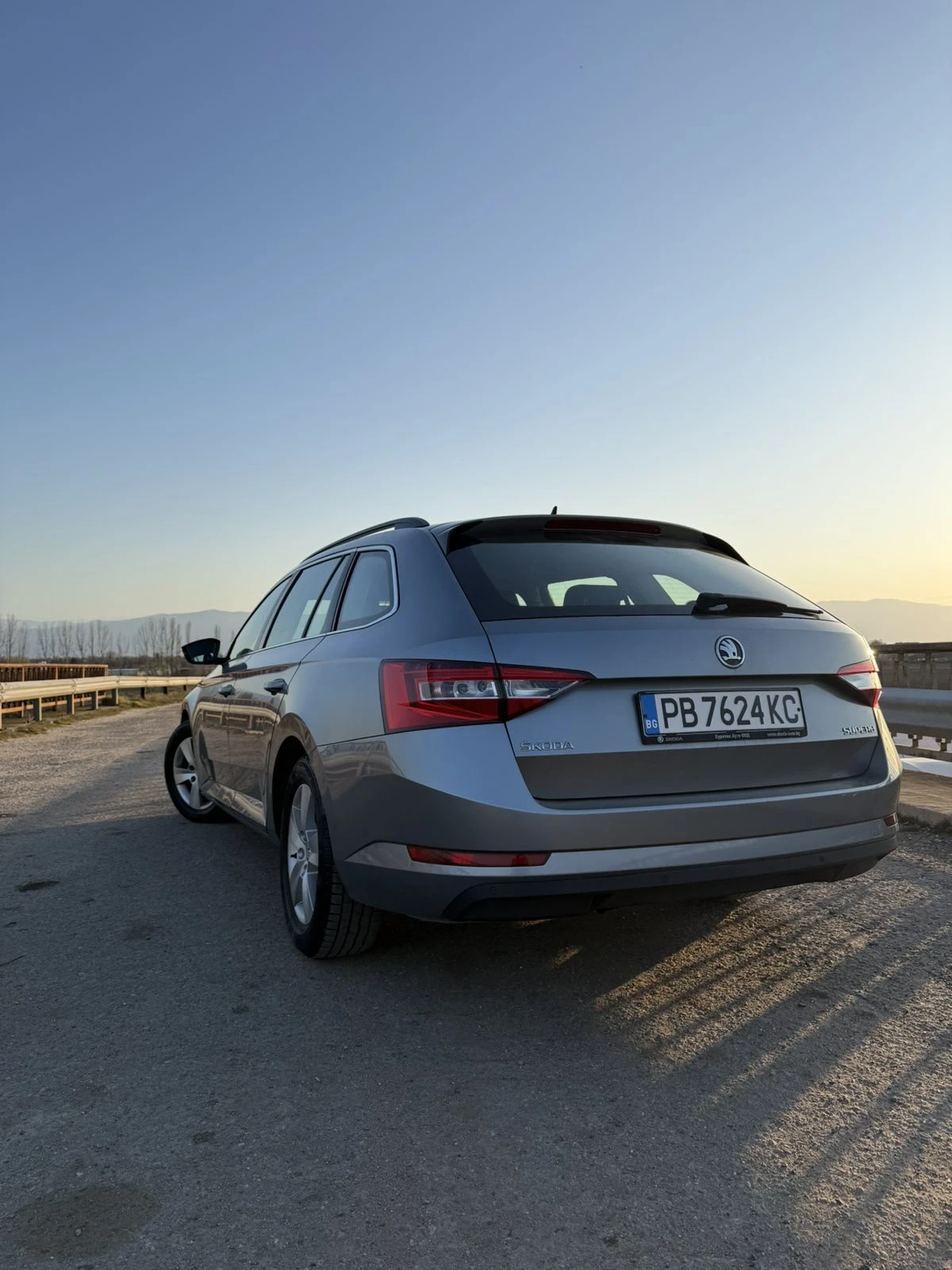 Skoda Superb, снимка 4 - Автомобили и джипове - 53872030