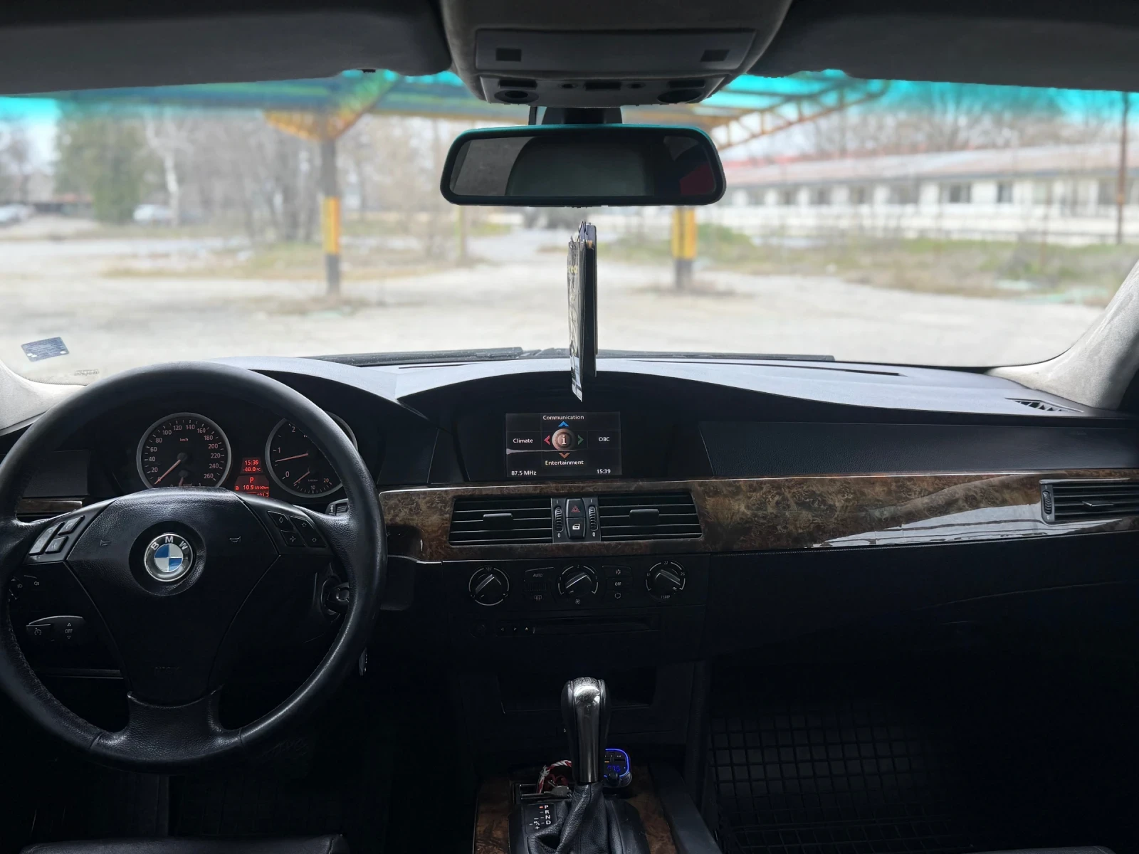 BMW 530, снимка 8 - Автомобили и джипове - 53894320