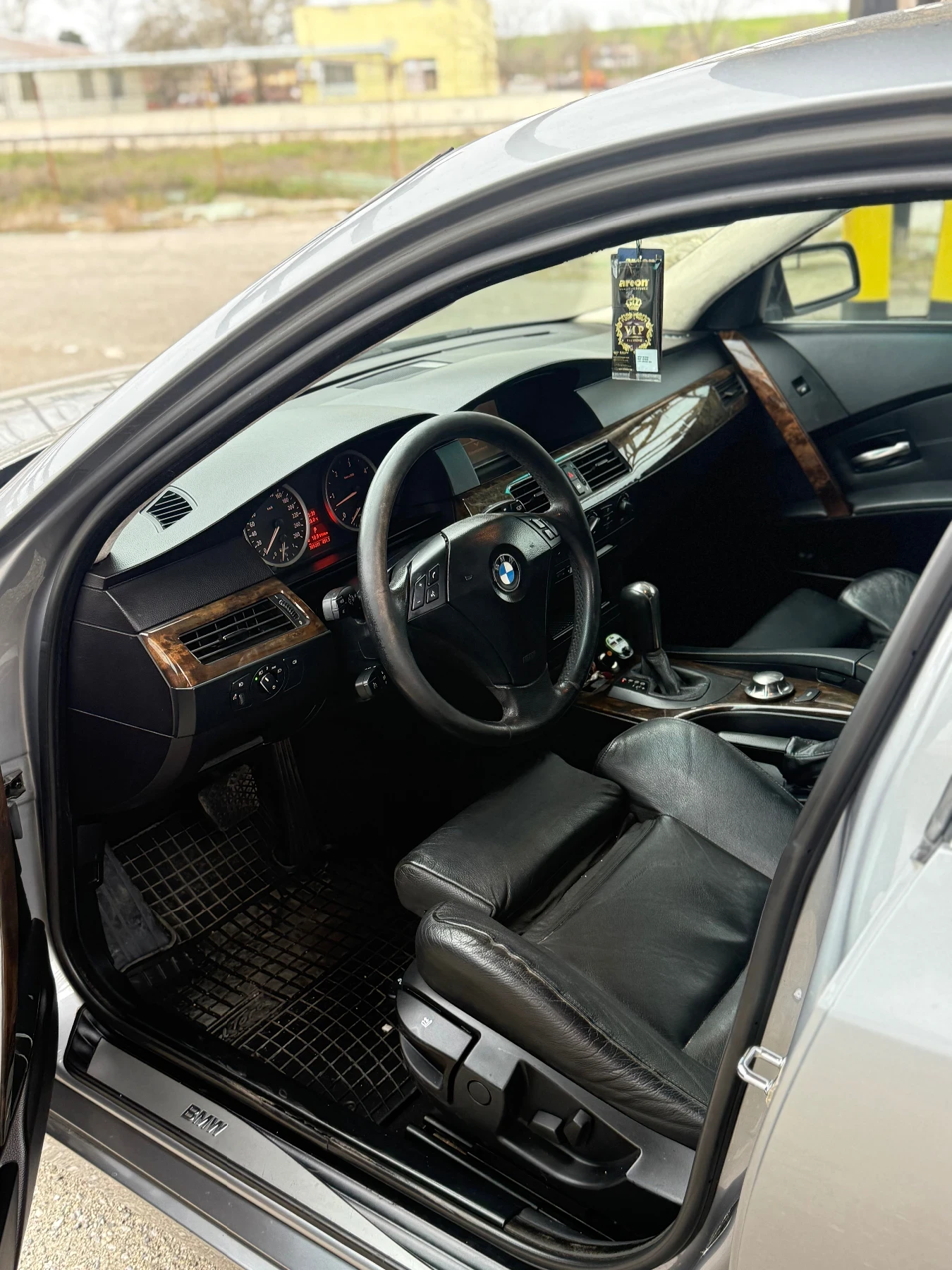 BMW 530, снимка 7 - Автомобили и джипове - 53894320