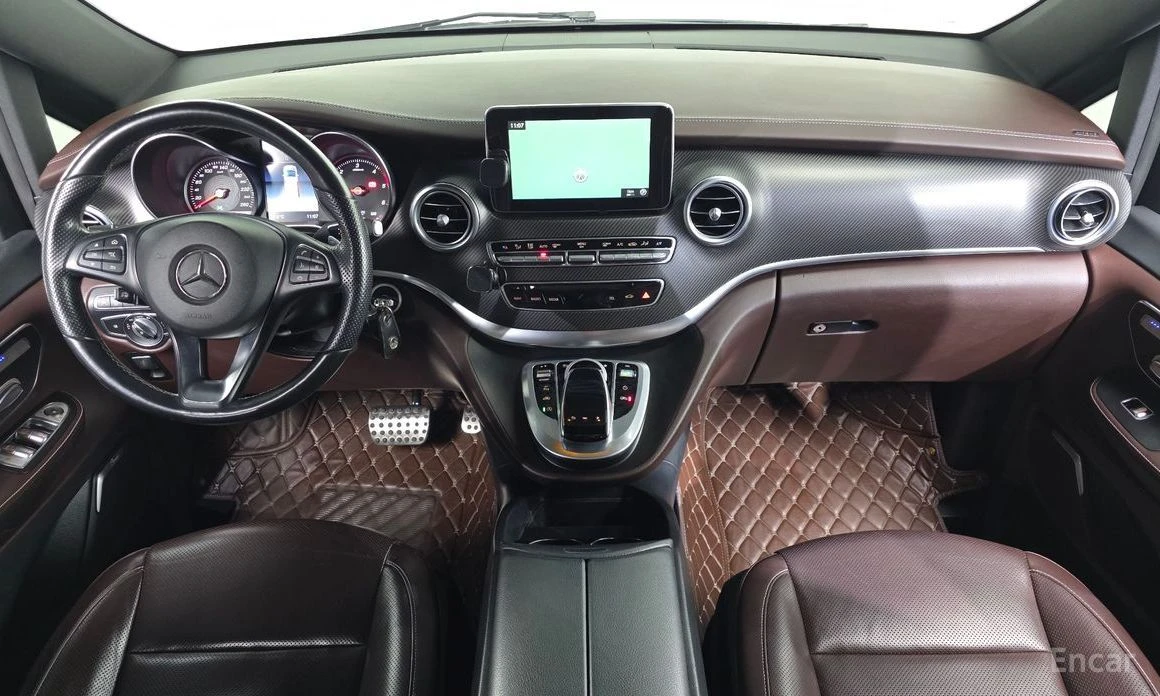 Mercedes-Benz V 300, снимка 7 - Автомобили и джипове - 53924552