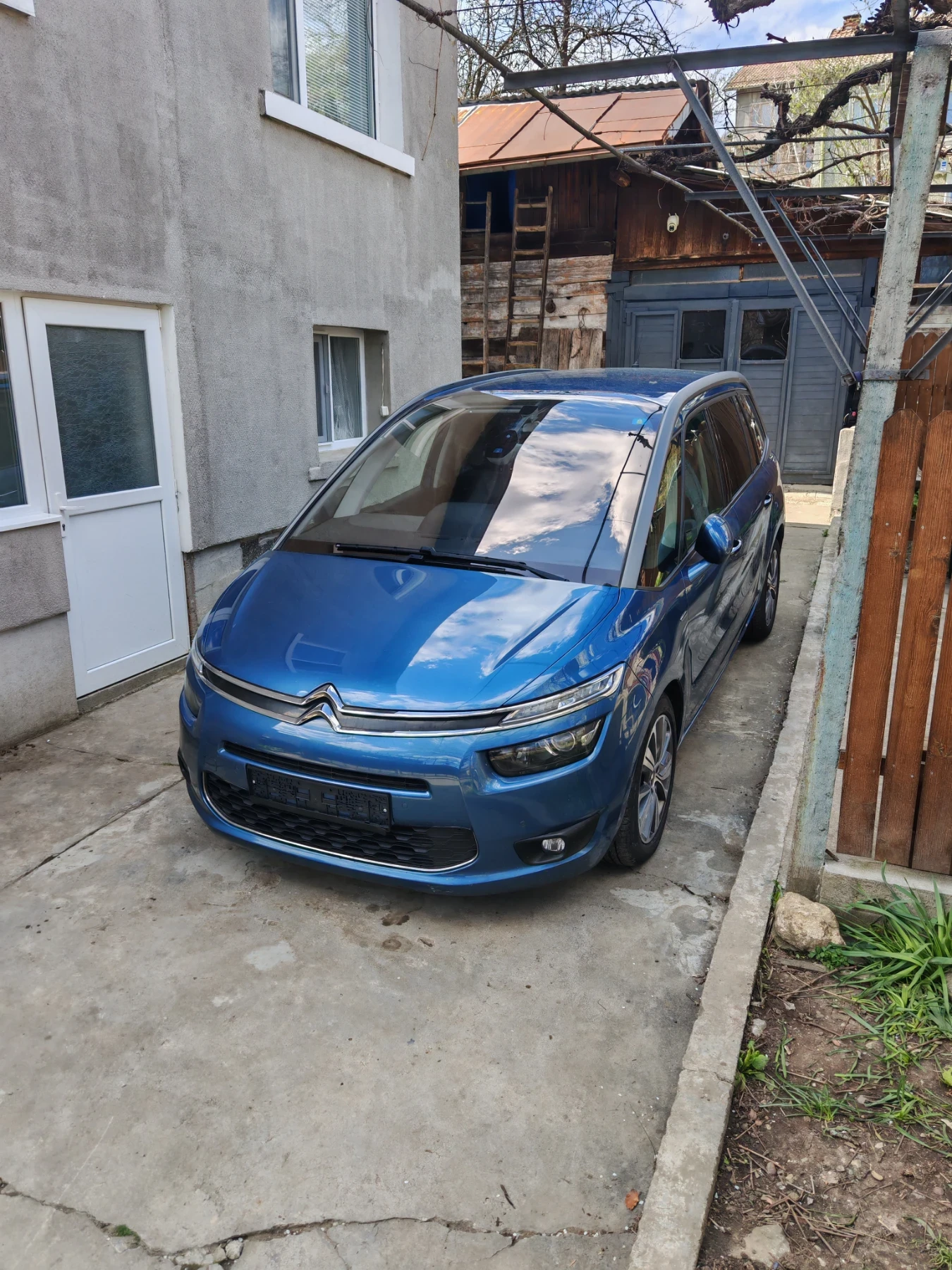 Citroen Grand C4 Picasso Ван, снимка 2 - Автомобили и джипове - 54175906