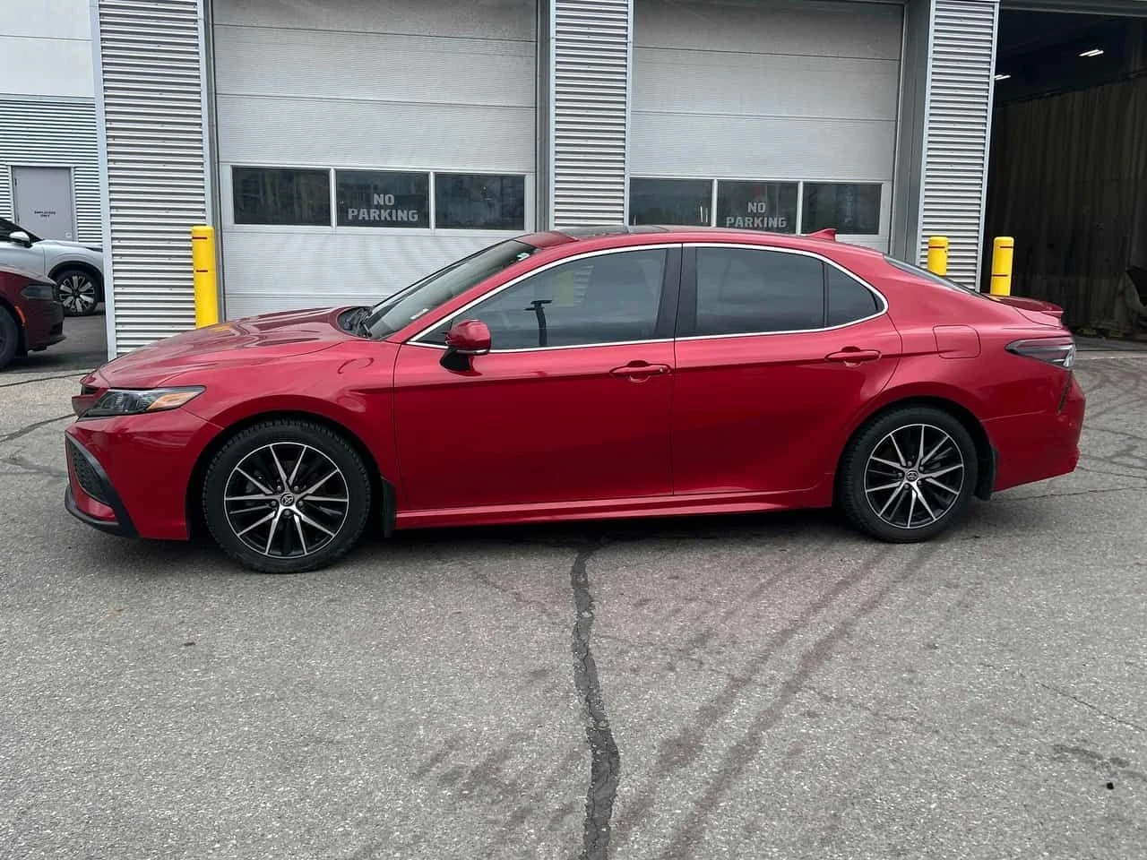 Toyota Camry SE * Nightshade пакет* , снимка 5 - Автомобили и джипове - 54567286