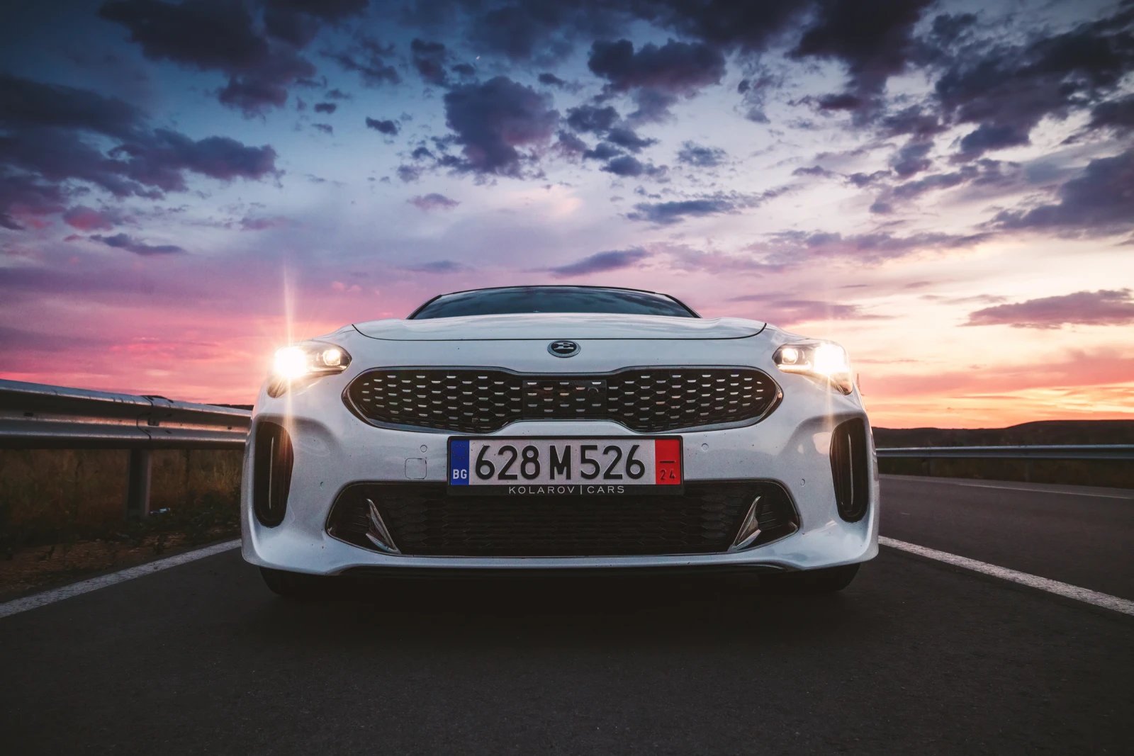 Kia Stinger, снимка 15 - Автомобили и джипове - 54774358