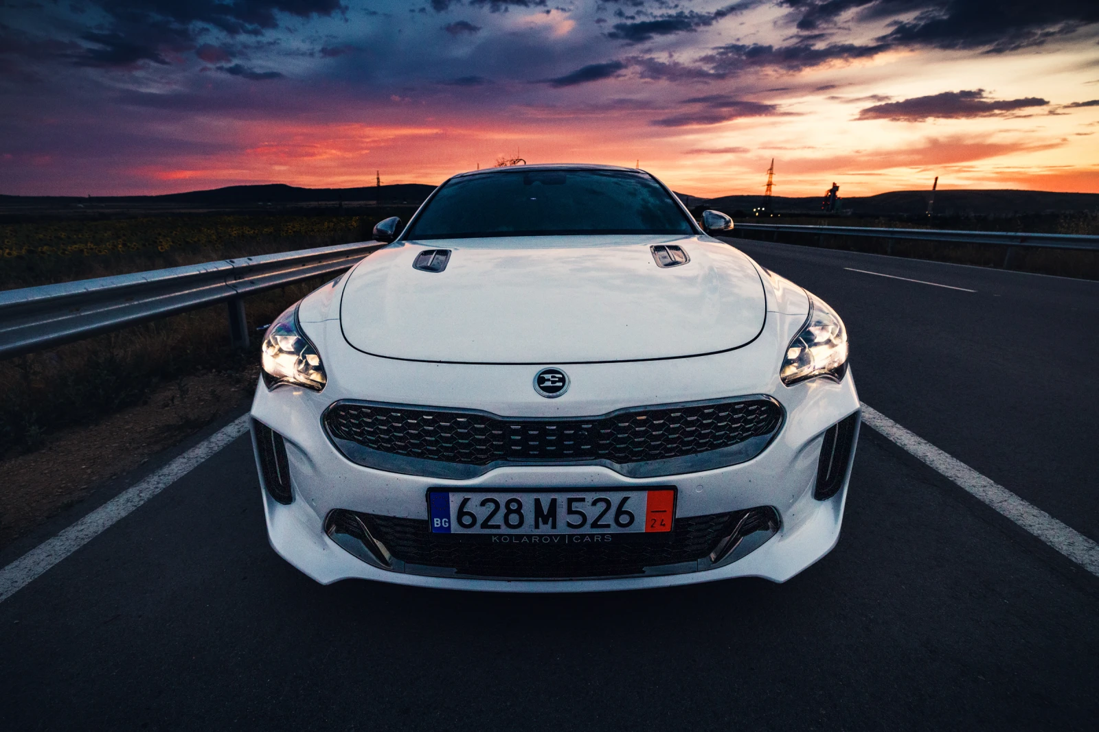 Kia Stinger, снимка 16 - Автомобили и джипове - 54774358