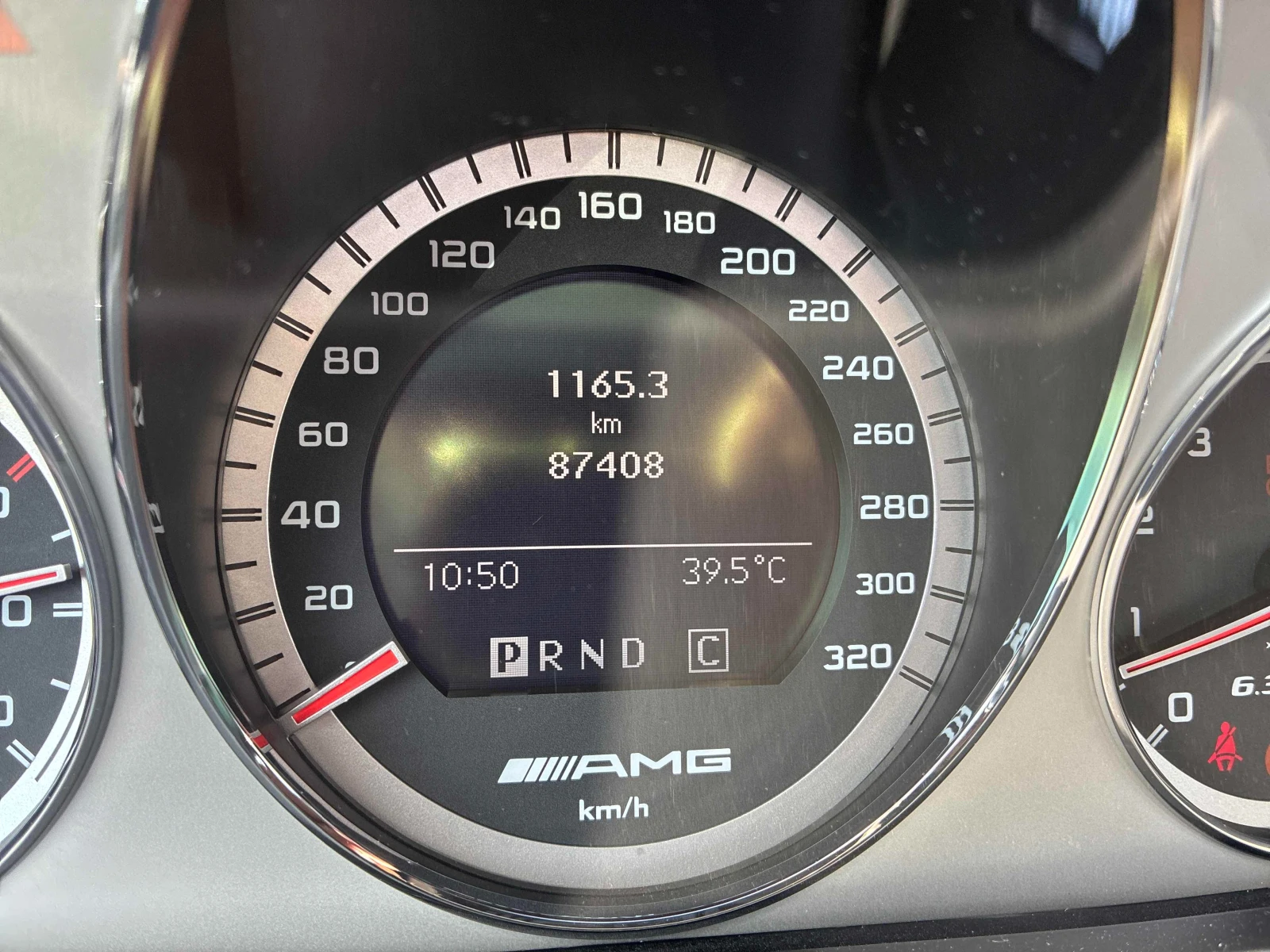 Mercedes-Benz C 63 AMG, снимка 16 - Автомобили и джипове - 55048528
