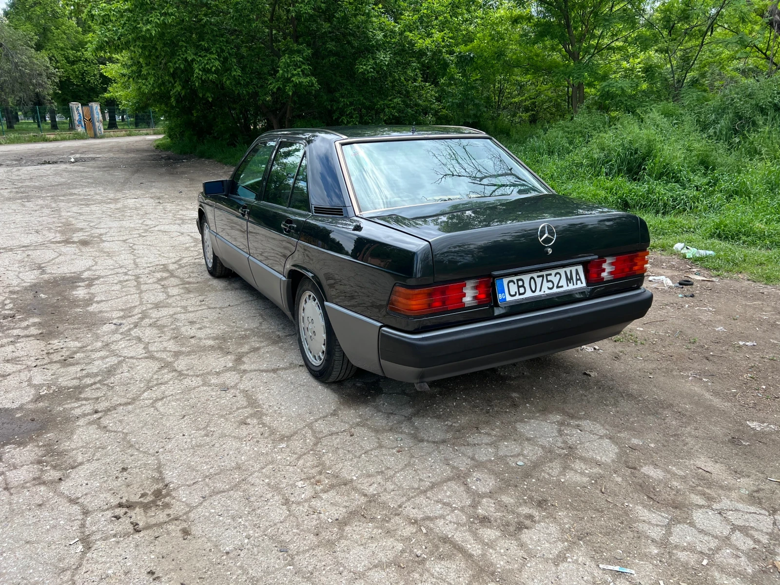 Mercedes-Benz 190 2.3, снимка 14 - Автомобили и джипове - 55285864