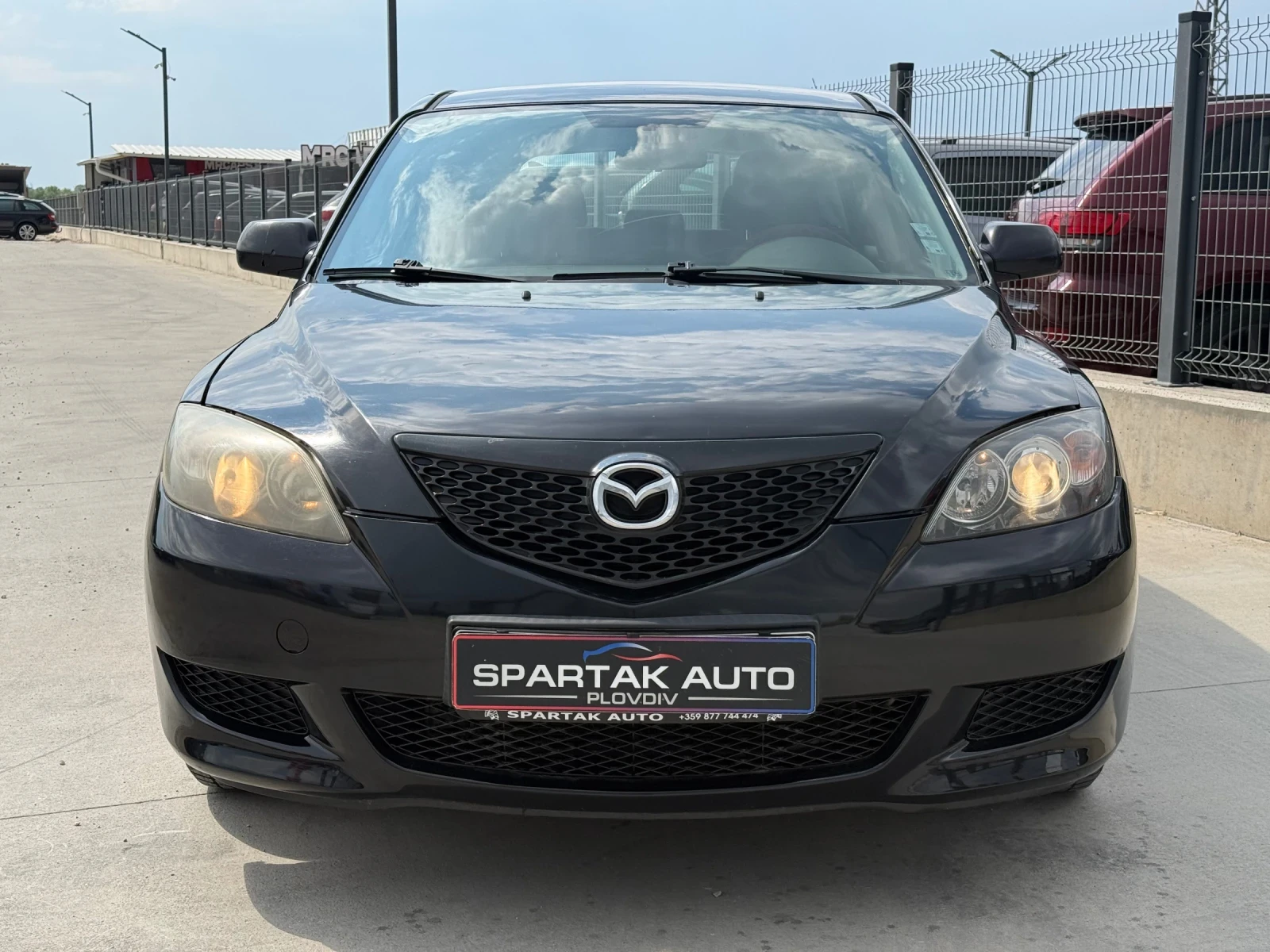 Mazda 3 1.4* ГАЗ* 2007г* РЕГИСТРИРАН* Външни Забележки* , снимка 2 - Автомобили и джипове - 55603247