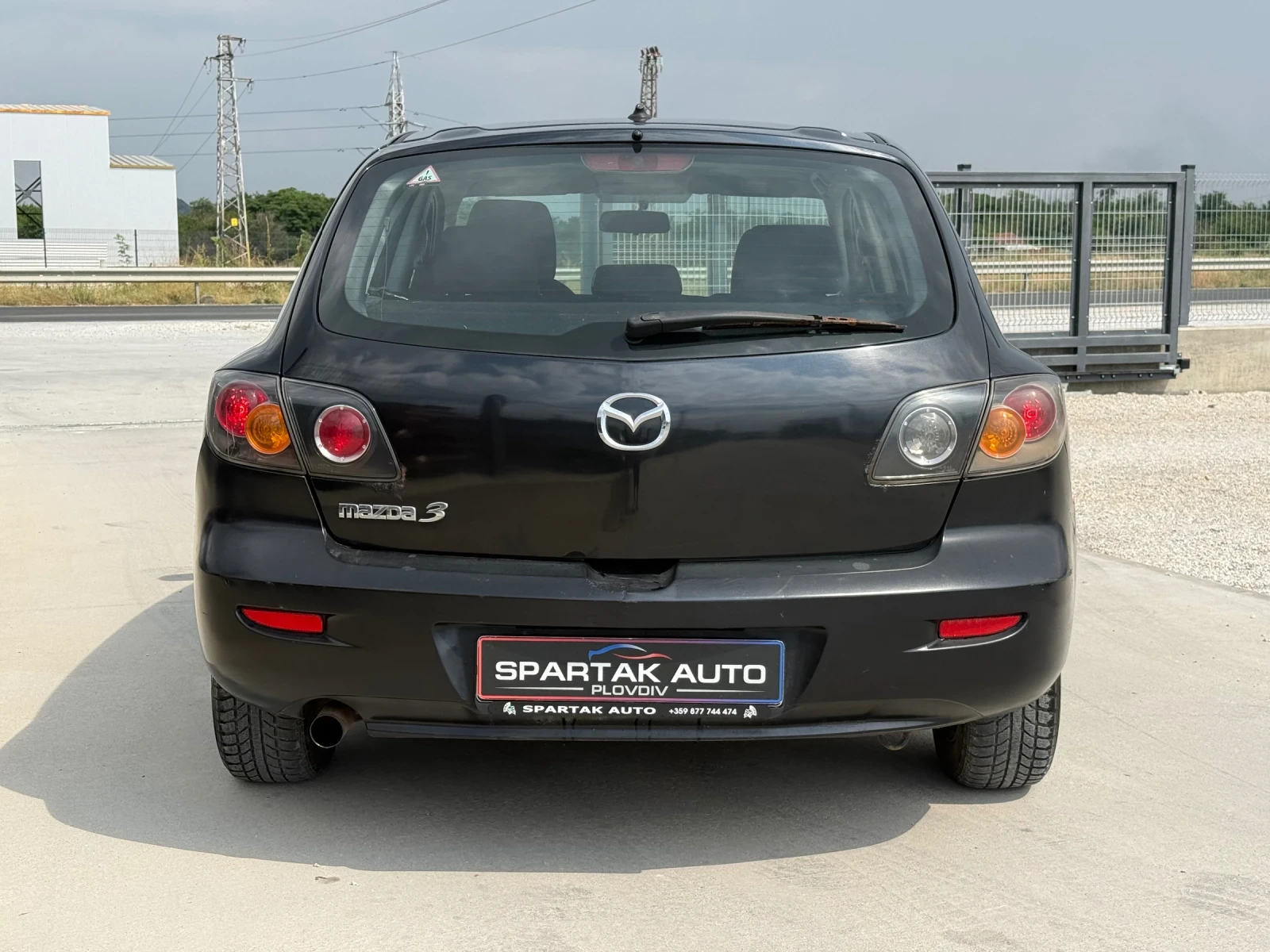 Mazda 3 1.4* ГАЗ* 2007г* РЕГИСТРИРАН* Външни Забележки* , снимка 5 - Автомобили и джипове - 55603247