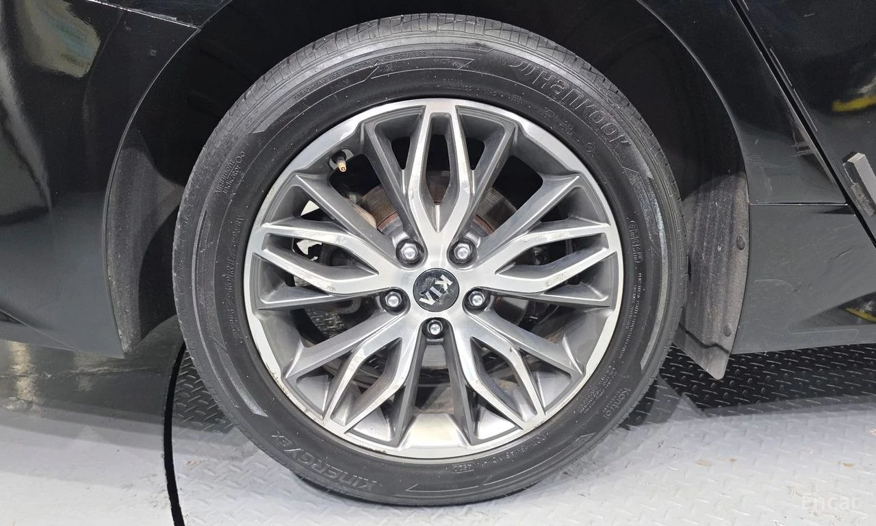 Kia K5 2.0 Trendy* ПОДГРЕВ* КАМЕРА* KEYLESS* LANE ASSIST*, снимка 5 - Автомобили и джипове - 55625117