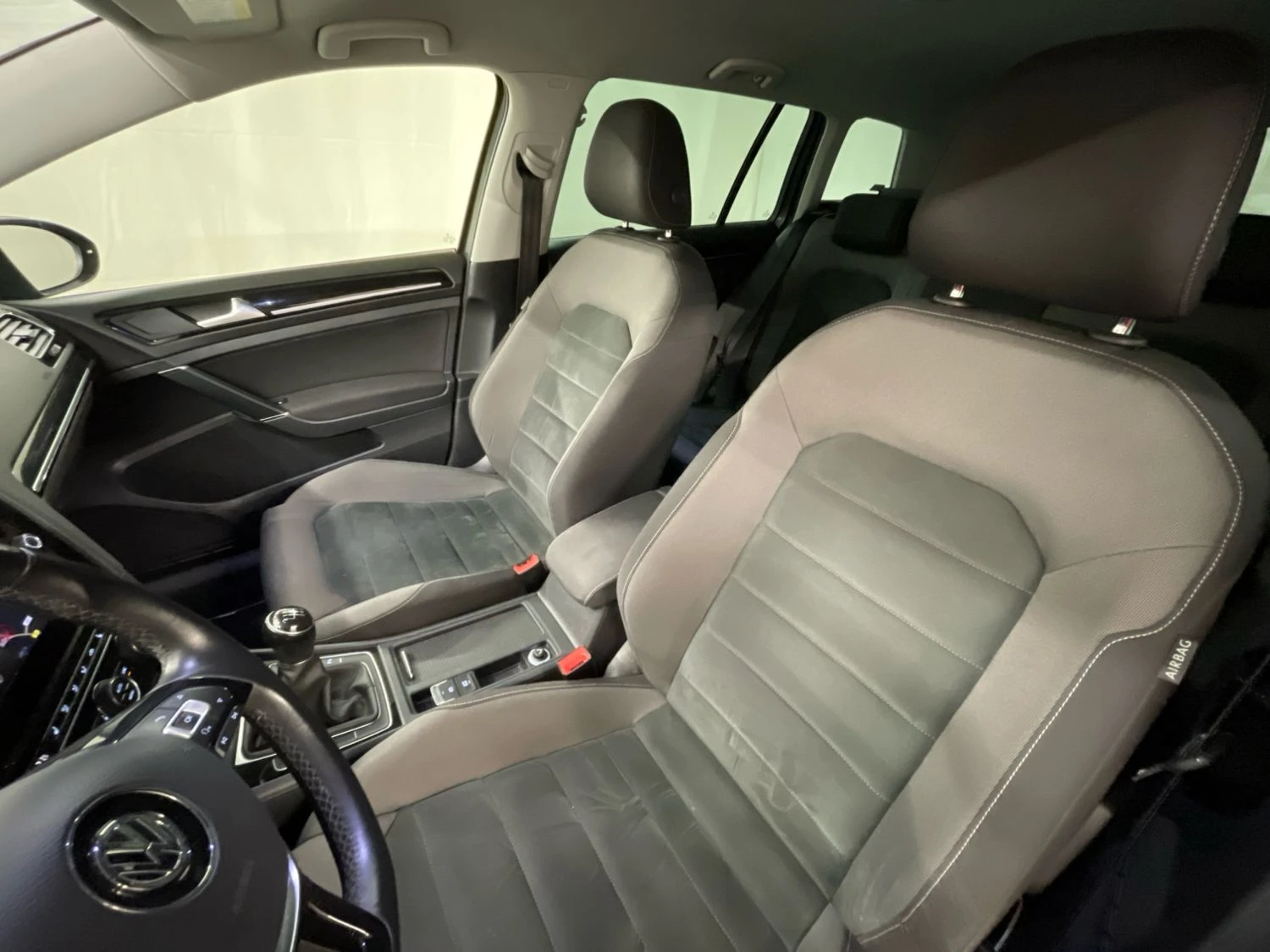 VW Golf Highline 1.4 бензин, снимка 8 - Автомобили и джипове - 55651076