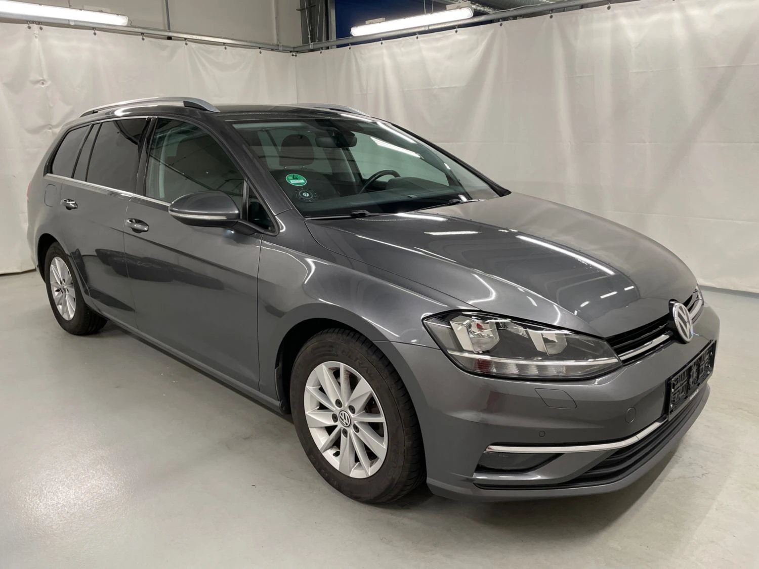 VW Golf Highline 1.4 бензин, снимка 3 - Автомобили и джипове - 55651076