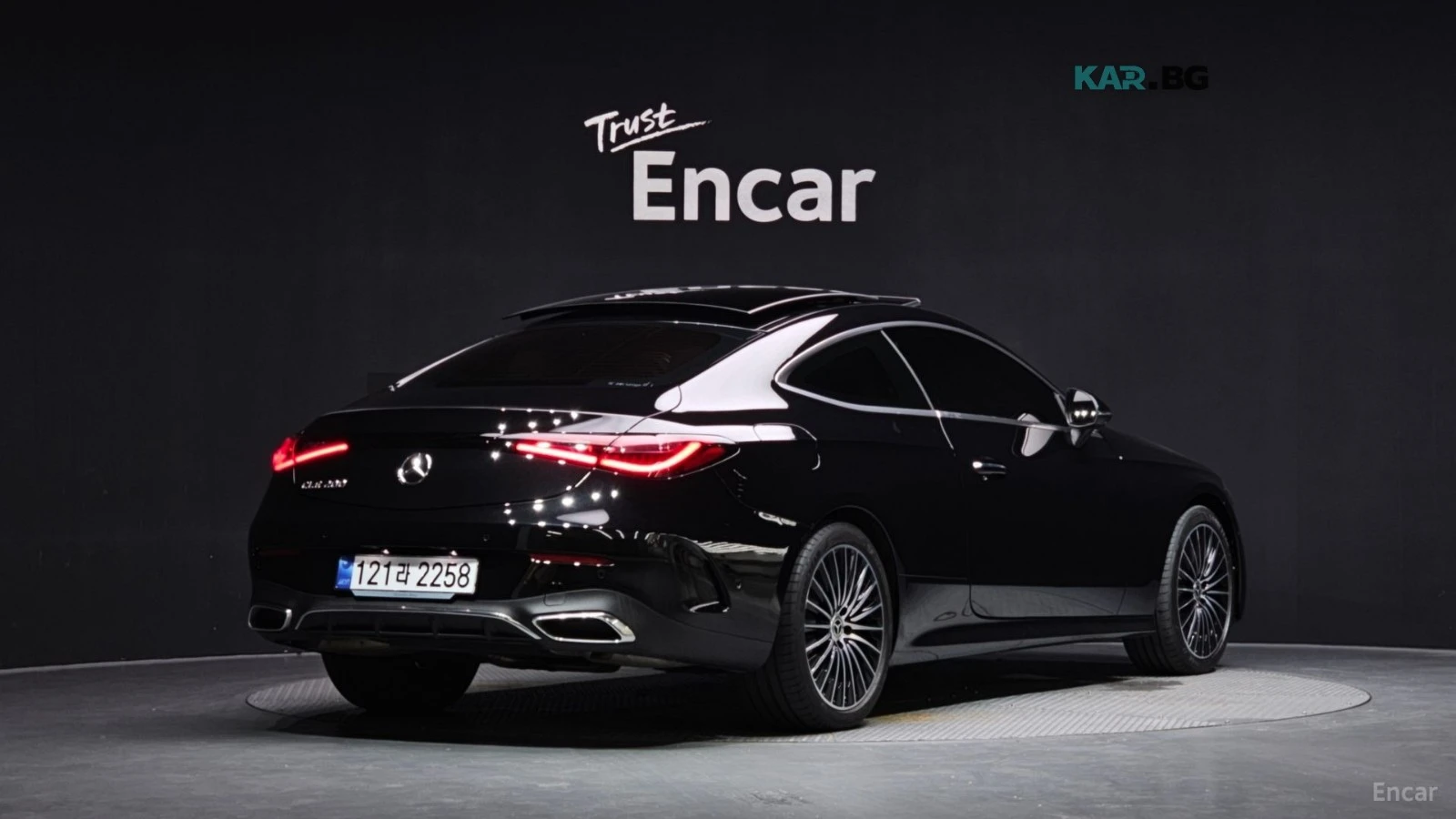 Mercedes-Benz CLE 200 AMG-LINE* DISTRONIC* 360* ПОДГРЕВ* ОБДУХ* HUD* , снимка 3 - Автомобили и джипове - 56131202