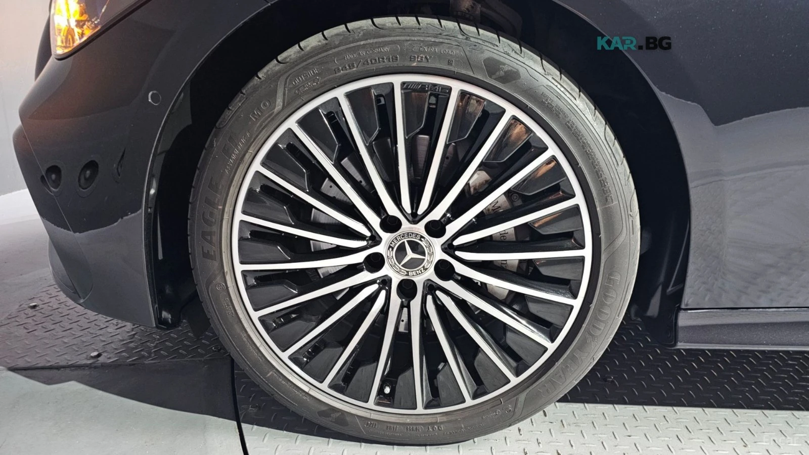 Mercedes-Benz CLE 200 AMG-LINE* DISTRONIC* 360* ПОДГРЕВ* ОБДУХ* HUD* , снимка 16 - Автомобили и джипове - 56131202