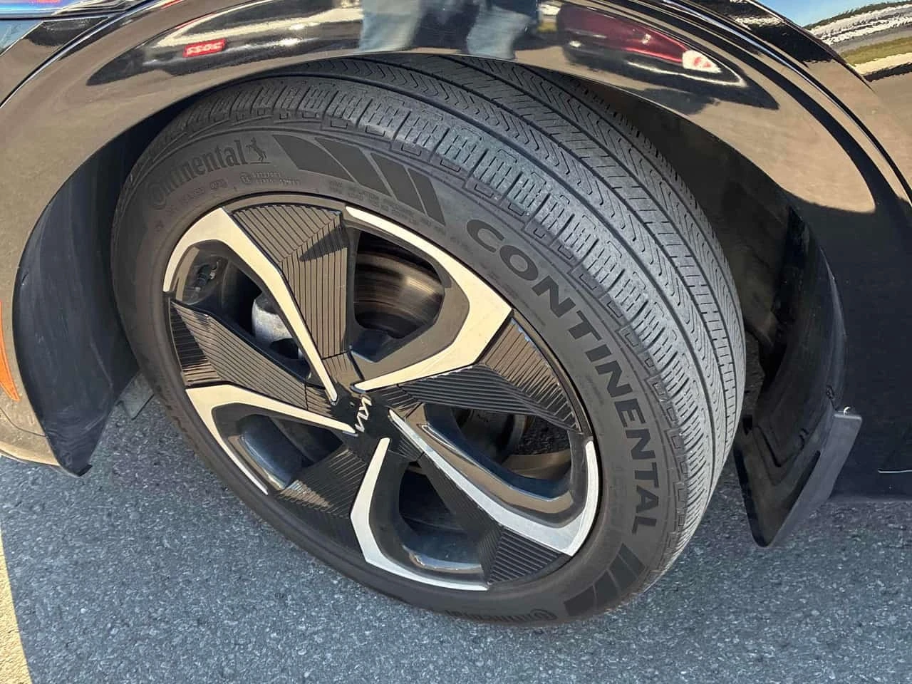 Kia EV6 * Land w/GT Line Pkg AWD* АВТОКРЕДИТ* , снимка 7 - Автомобили и джипове - 56195027
